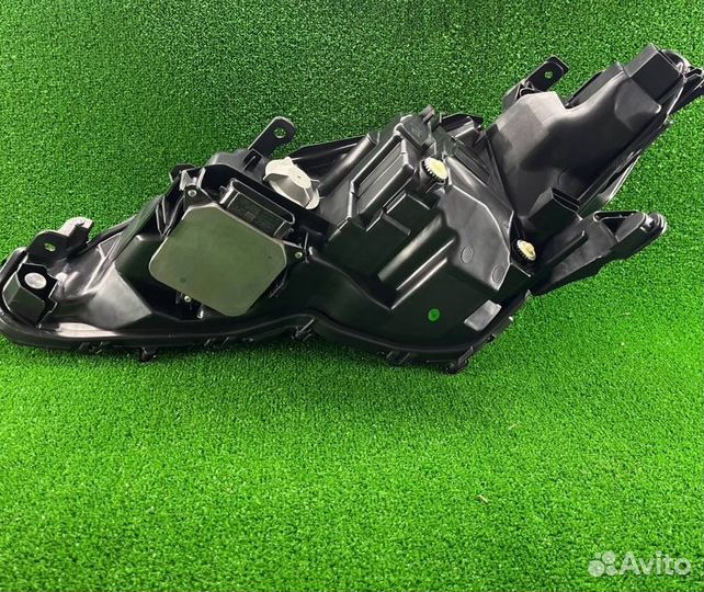 Фара правая Камри В70 18