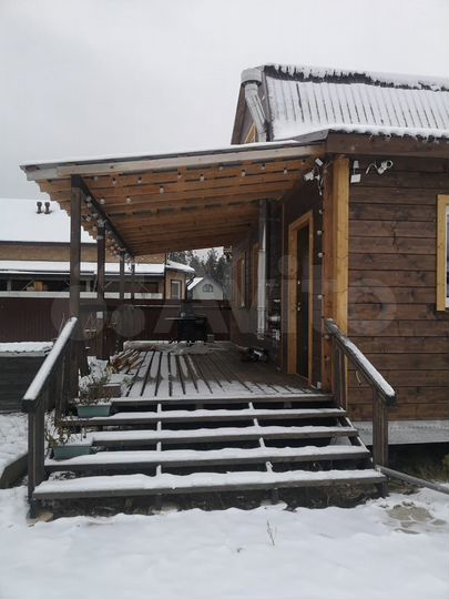 Дом 100 м² на участке 8 сот.