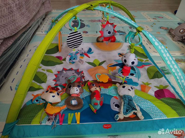 Развивающий коврик tiny love