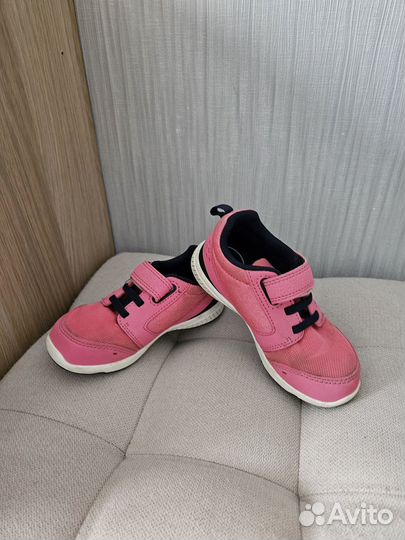 Кроссовки декатлон р.26