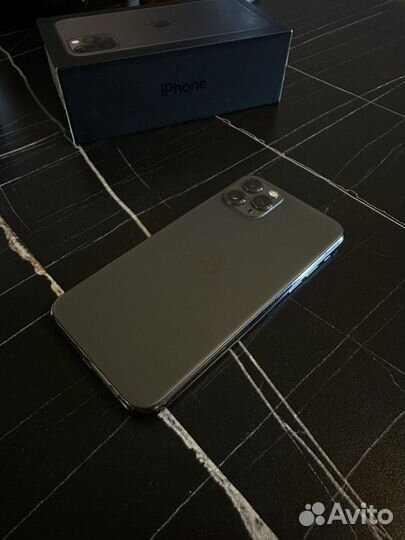 Телефон iPhone 11 pro