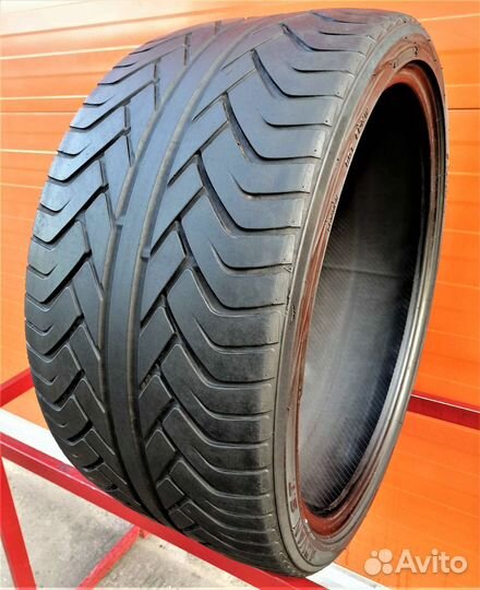 Yokohama Advan ST V802 295/30 R22 106U