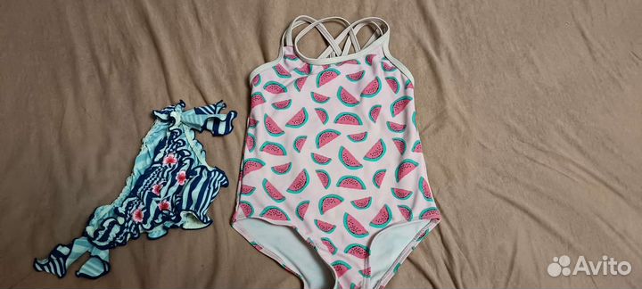 Цена за все Купальник и плавки 2-3 года