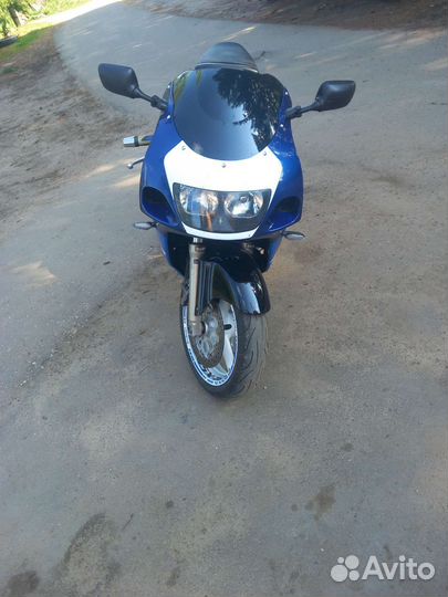 Suzuki gsx r 600 srad