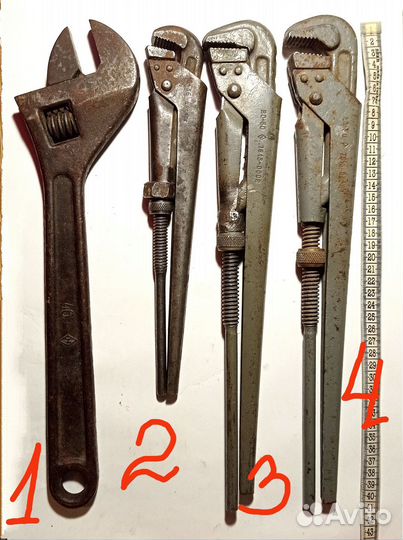Разводной ключ СССР на 46 газовый трубный ключ