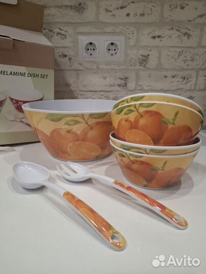 Набор посуды из пластика