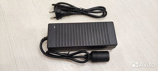 Преобразователь Адаптер от 220 v с выходом на 12v