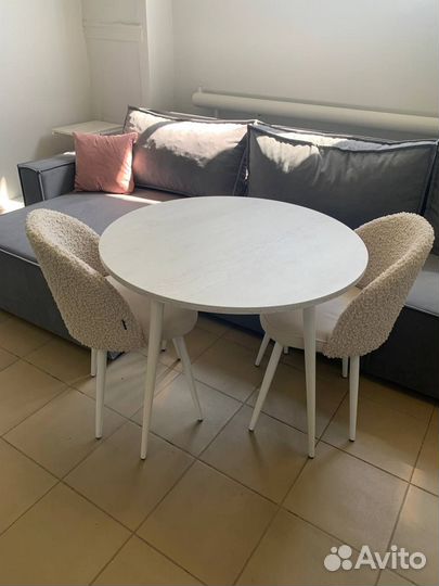 Круглый стол