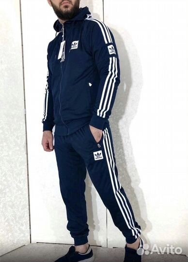 Спортивный костюм adidas