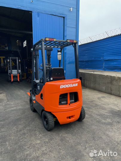 Вилочный погрузчик DOOSAN D15S-5, 2014