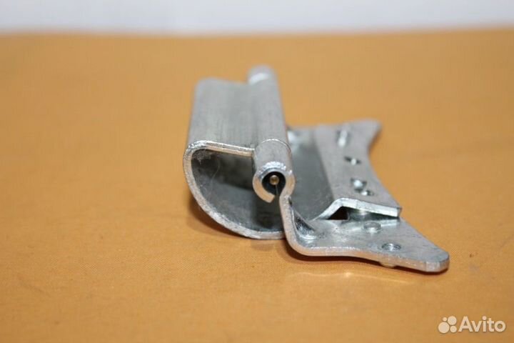 Завес (петля) люка Smeg lsta 127. 4096