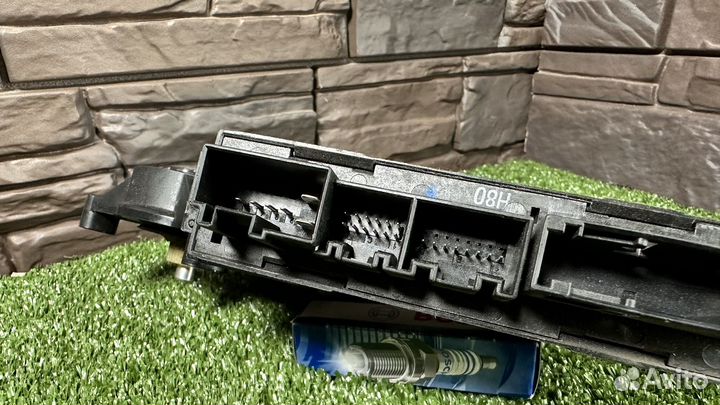 Моторчик стеклоподъемника задний правый Audi A4 B6