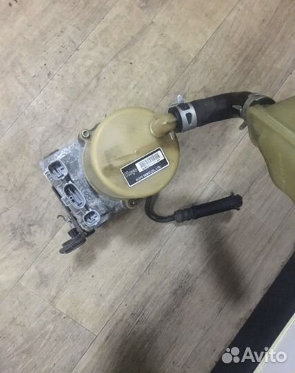 Насос гур Mazda 3 BK 2.0 LF