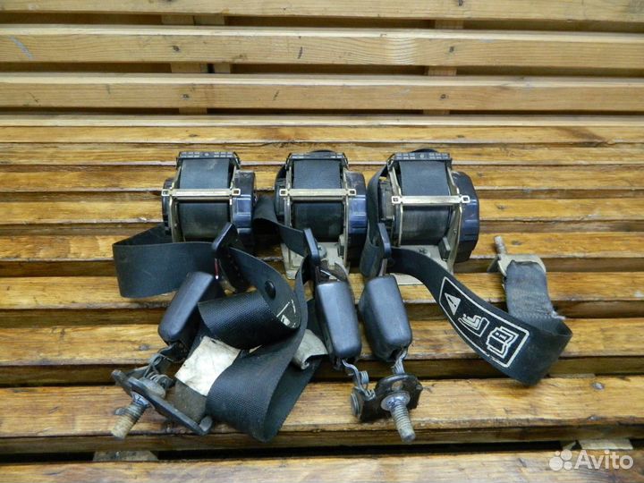 Ремень безопасности задний Ford Focus рест. 2002