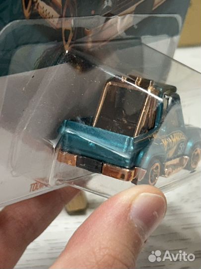 Hot wheels 56th chevi celwerado