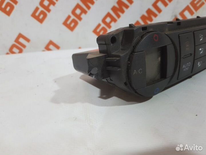 Блок управления климат-контролем Ford Focus 2
