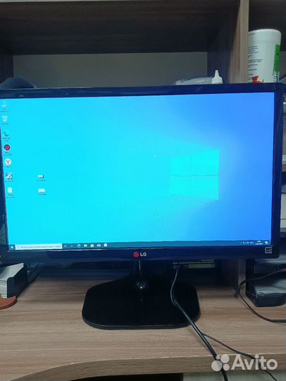 Системный блок с монитором