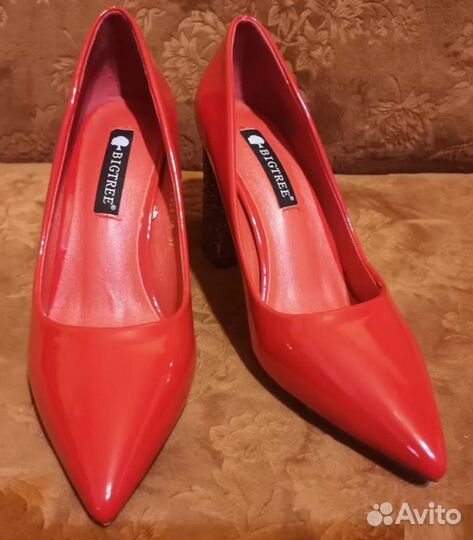 Туфли красные лаковые 36 р-р