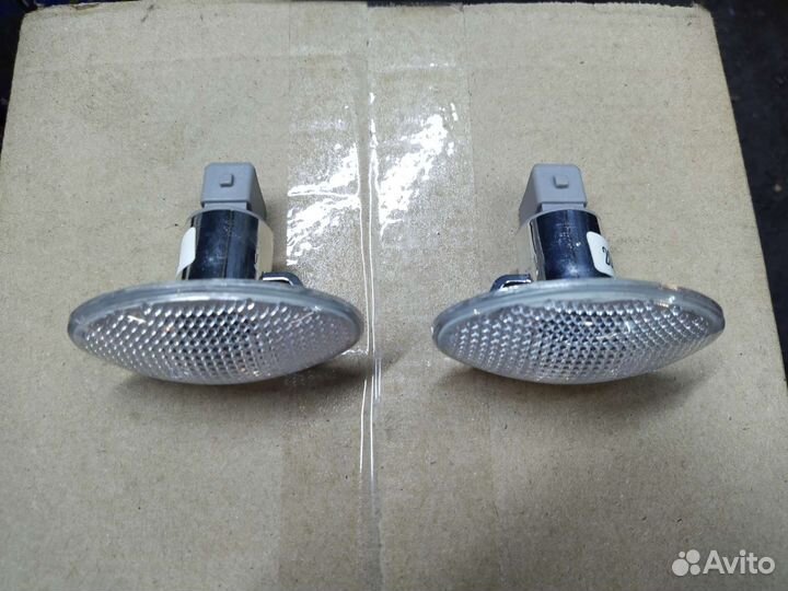 Повторитель поворота ford 1385980