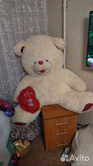 Плюшевый медведь