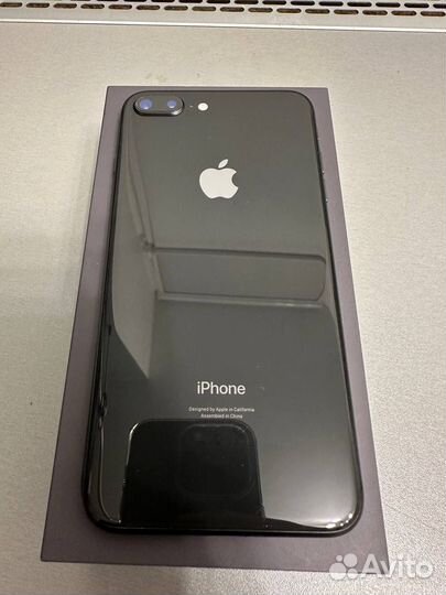 iPhone 8 Plus, 64 ГБ