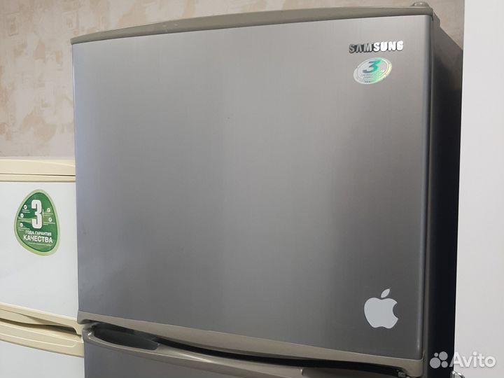 Холодильник Samsung с верхней мороз/кам