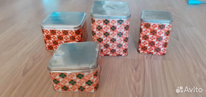 Банки, кухонная утварь