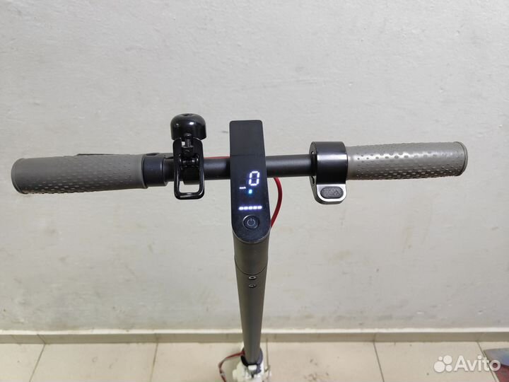 Электросамокат Xiaomi Mi Electric Scooter 1S