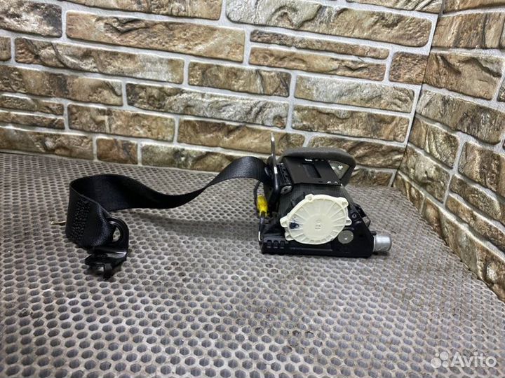 Ремень безопасности задний левый Mercedes-Benz