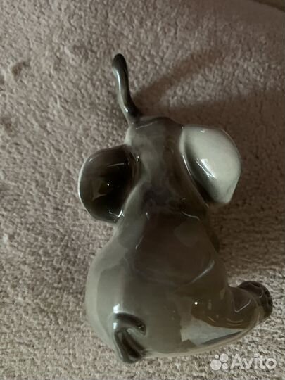 Слон фарфоровый
