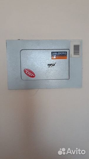 Сейф б/у Valberg AW 1814