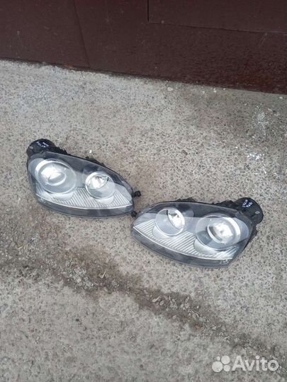 Фара Левая Правая Ксенон Фольксваген Джетта 5
