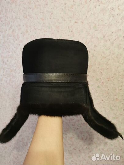 Шапка-ушанка замшевая с мехом норки