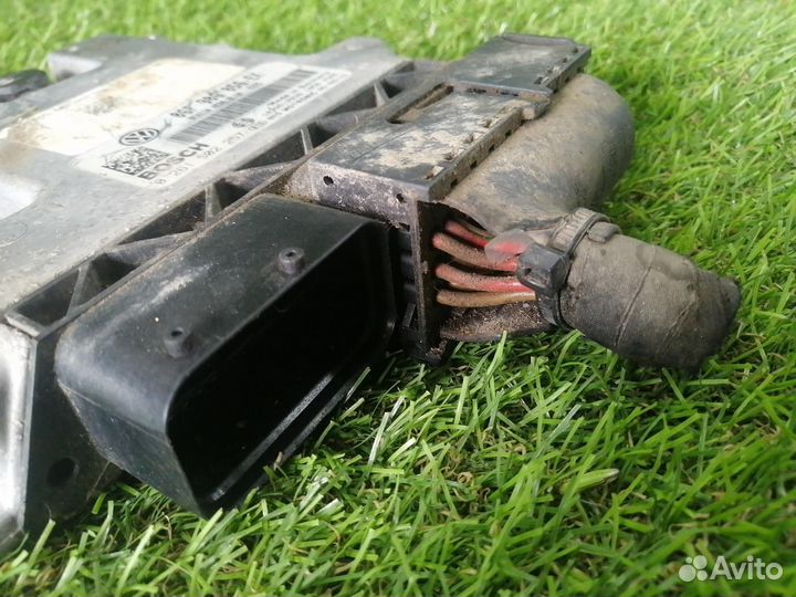 Блок управления двс Volkswagen Jetta