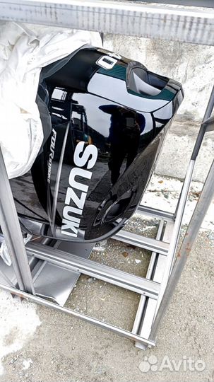 Мотор лодочный Suzuki DF140Btgl черный