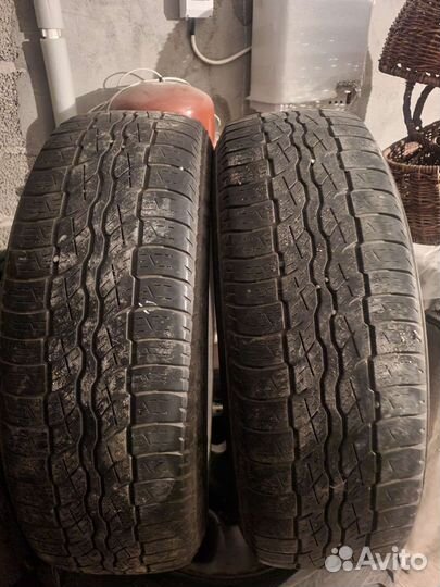 Bridgestone Dueler H/T 687 225/65 R17