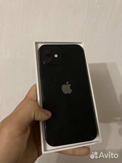 iPhone 12, 64 ГБ