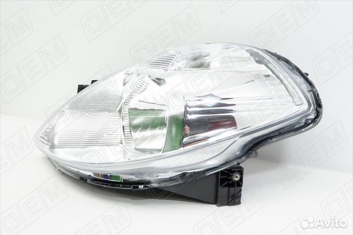 Фара левая для Nissan Tiida 2007-2014 691315