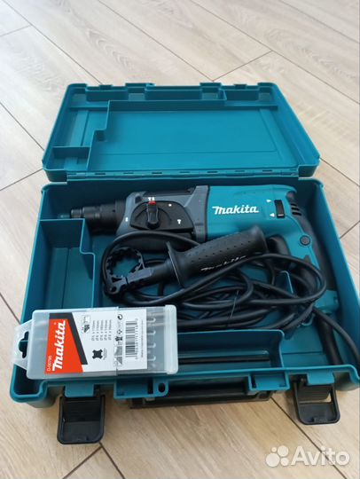 Перфоратор makita 2470 х15