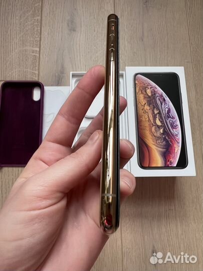 iPhone Xs, 64 ГБ