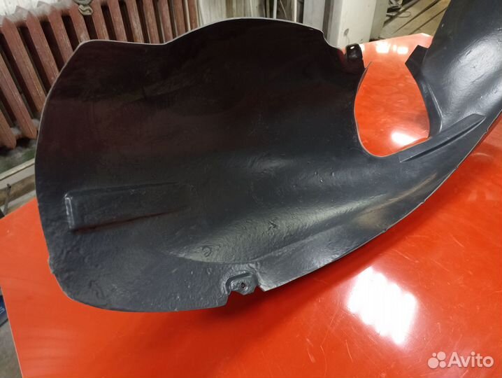 Подкрылок передний левый Ford Focus 2 C-MAX