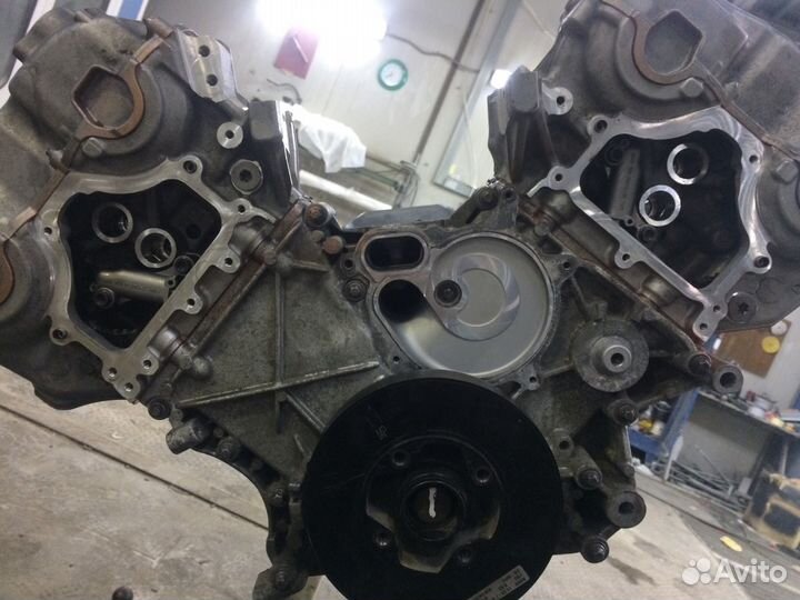 Двигатель на BMW х5м S63B44A