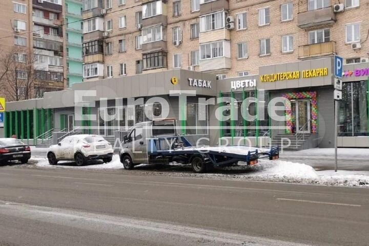 Сдам торговое помещение, 268 м²