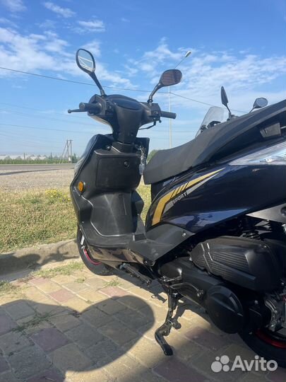 Скутер 150 куб