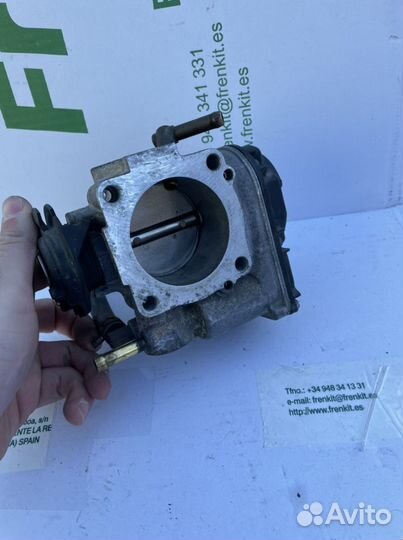 Дроссельная заслонка Golf 4 2.0 06A133064H