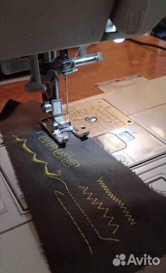 Компьютеризированная швейная машина brother Style