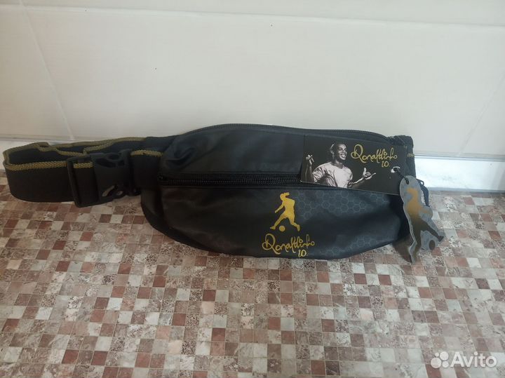 Спортивная сумка на пояс