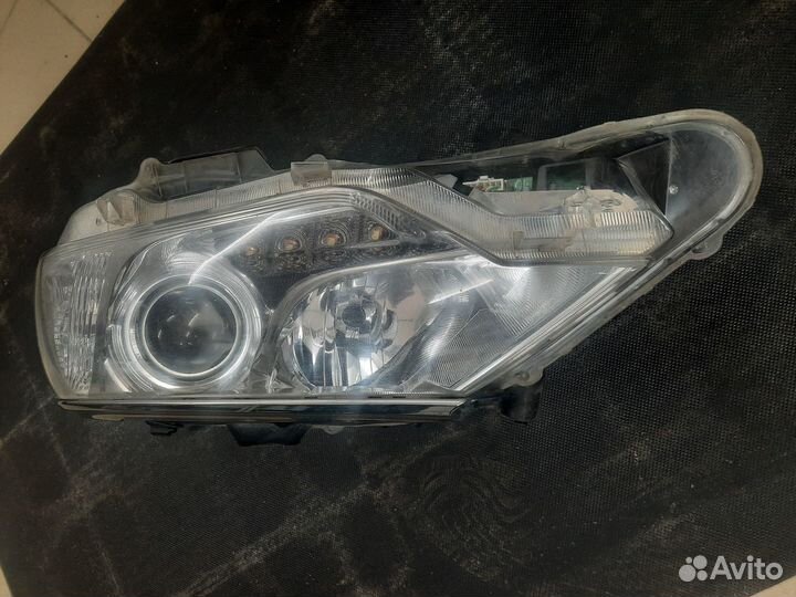 Фара передняя левая на Tayota Camry