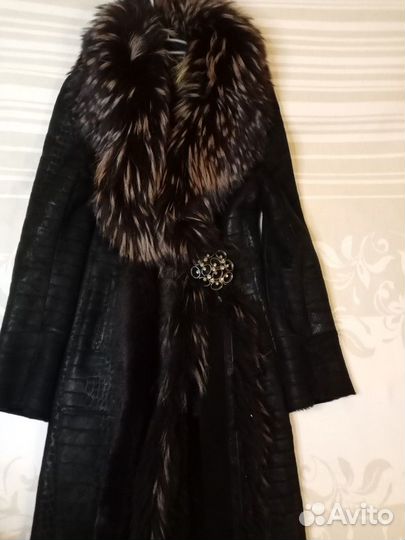 Продаю дубленку с натуральным мехом
