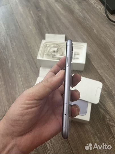 iPhone 11, 128 ГБ